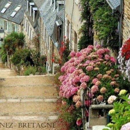 Villa brelevenez 18 rue crec h quellien à Lannion Extérieur photo
